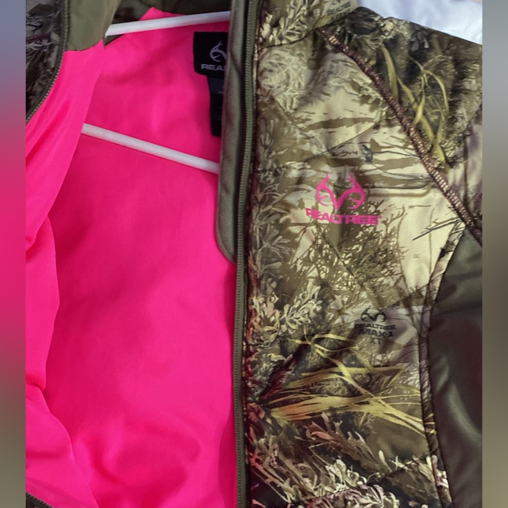 Realtree hot pink camo puffer jacket